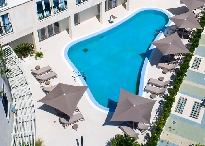 Apartamento Garden Palace Pool Deluxe Umag