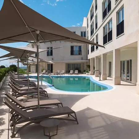 Garden Palace Pool Deluxe * Umag